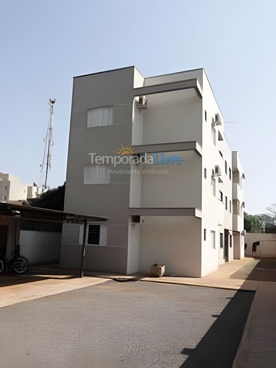 Apartamento para aluguel de temporada em Dourados (Vila Aurora)