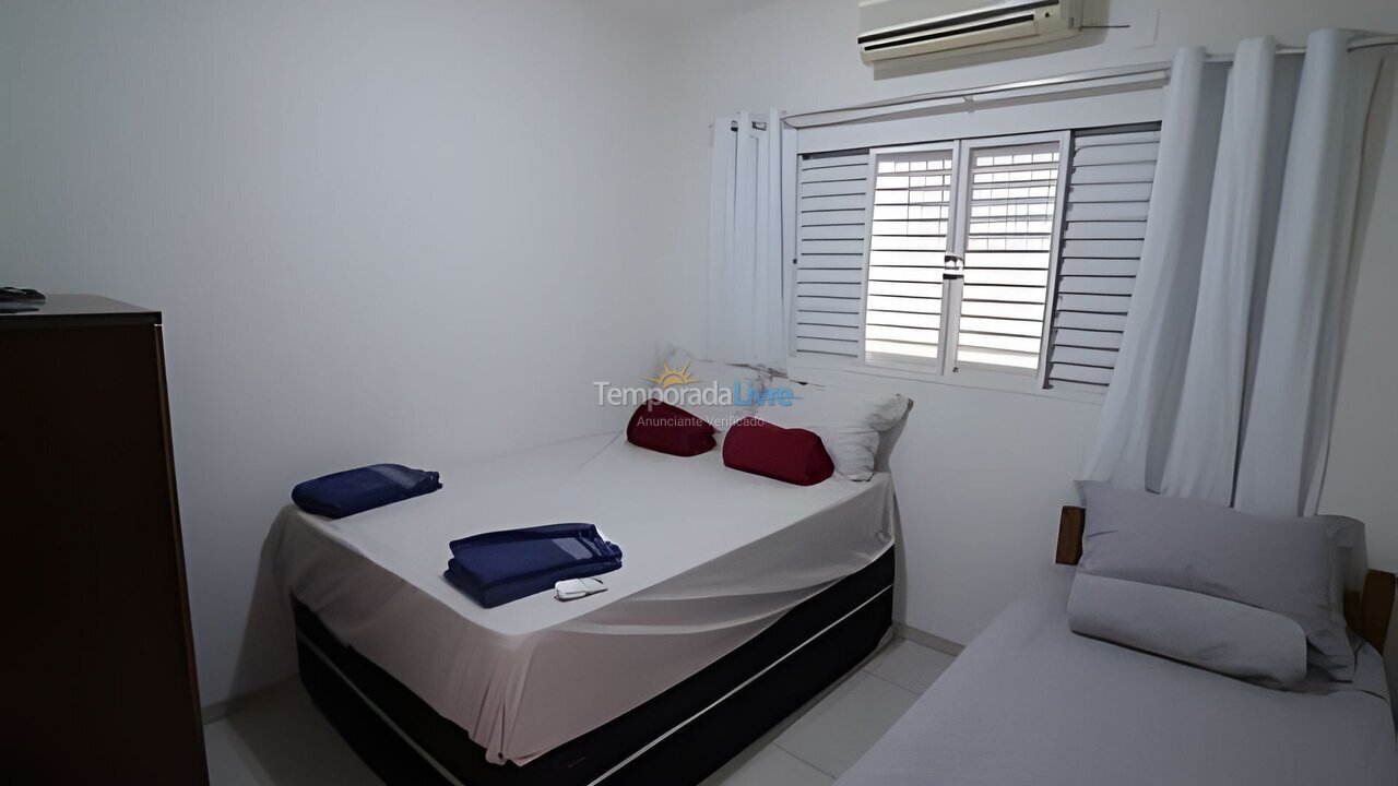 Apartamento para aluguel de temporada em Dourados (Vila Aurora)