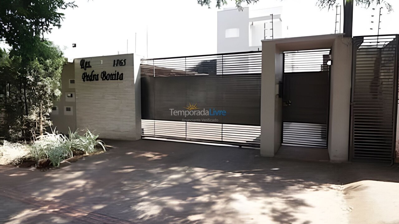 Apartamento para aluguel de temporada em Dourados (Vila Aurora)