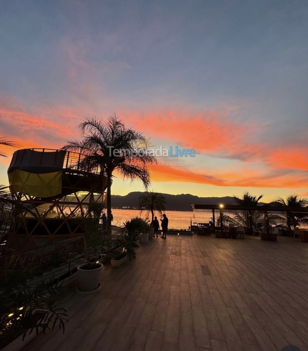 Casa para aluguel de temporada em Ilhabela (Perequê)