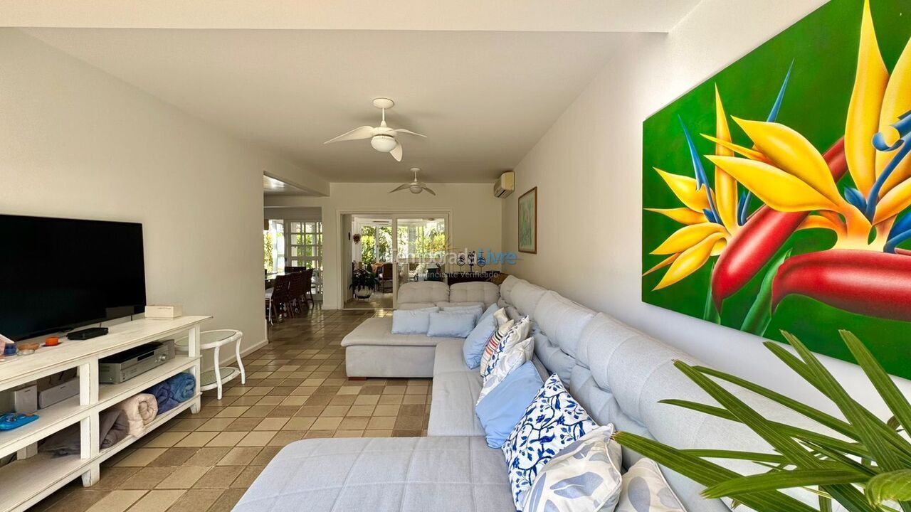 House for vacation rental in São Sebastião (Praia da Baleia)