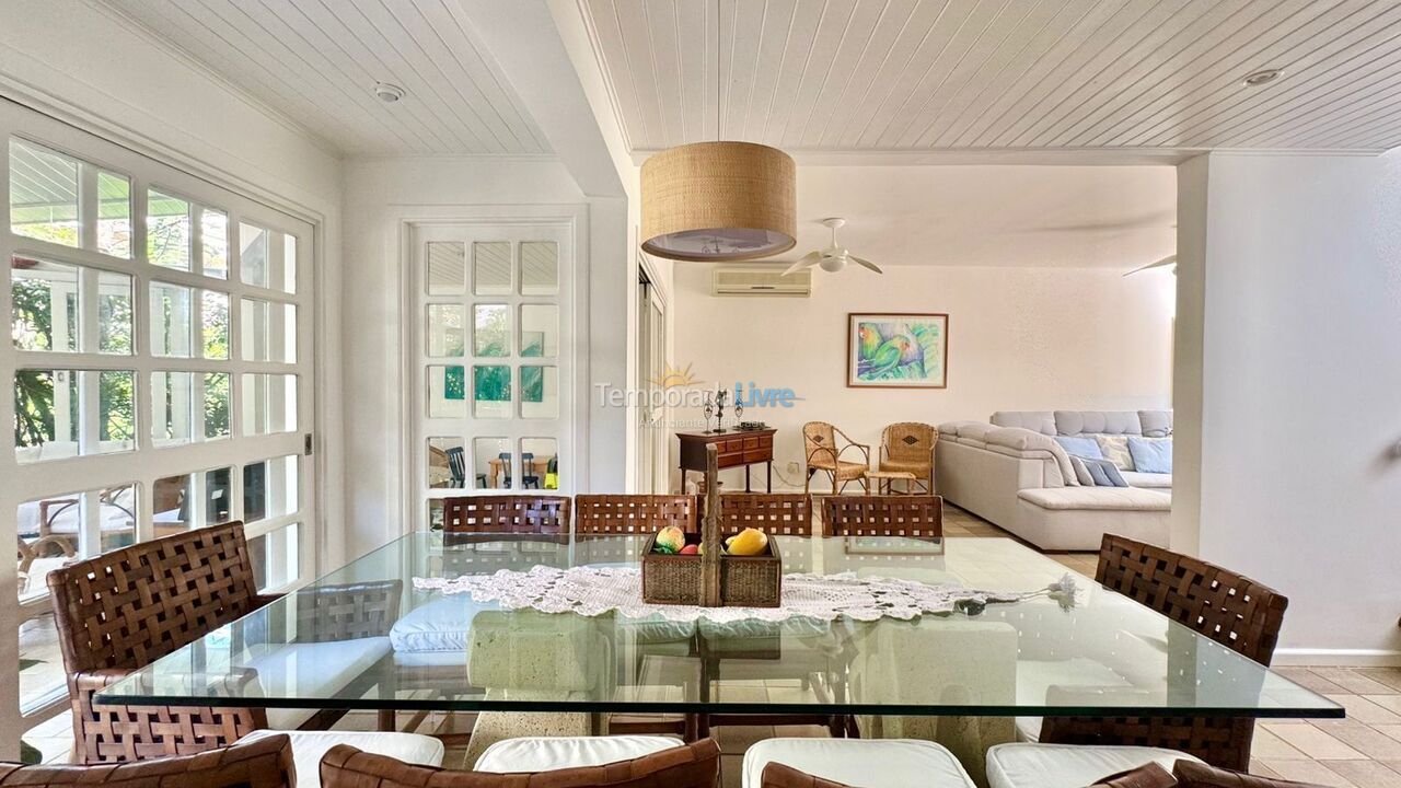 House for vacation rental in São Sebastião (Praia da Baleia)