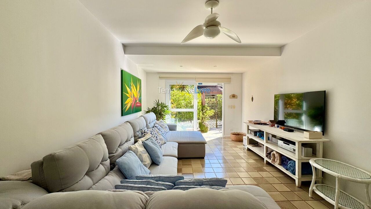 House for vacation rental in São Sebastião (Praia da Baleia)