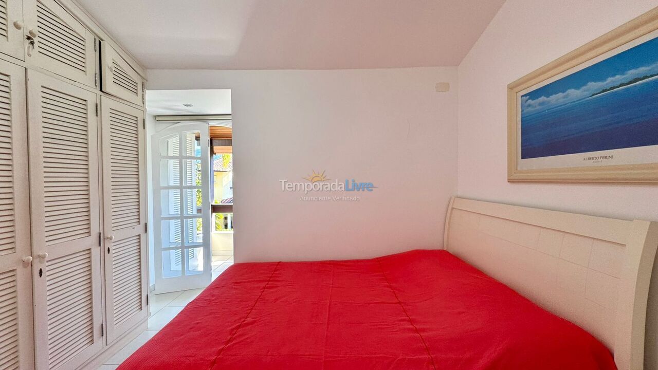 House for vacation rental in São Sebastião (Praia da Baleia)
