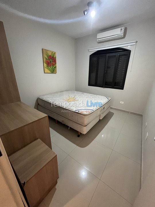 Apartment for vacation rental in Guarujá (Enseada)