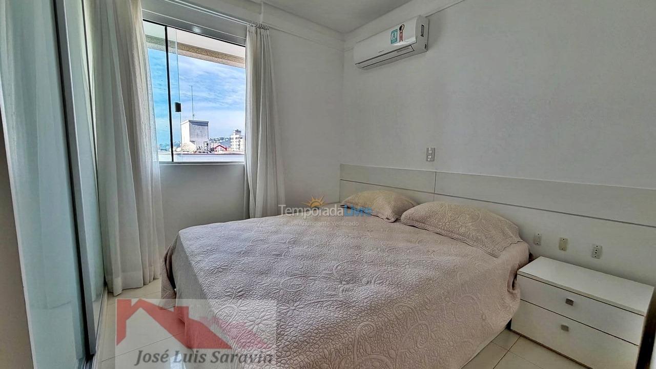 Apartamento para aluguel de temporada em Bombinhas (Praia de Bombas)