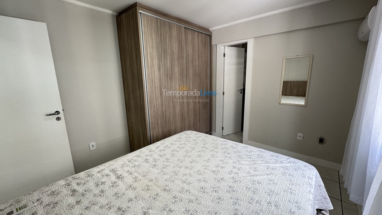 Apartment for vacation rental in Itapema (Meia Praia)