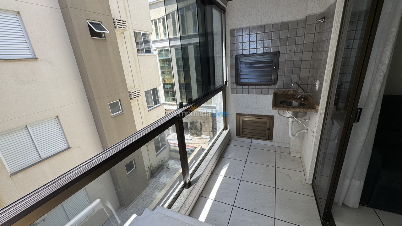 Apartment for vacation rental in Itapema (Meia Praia)