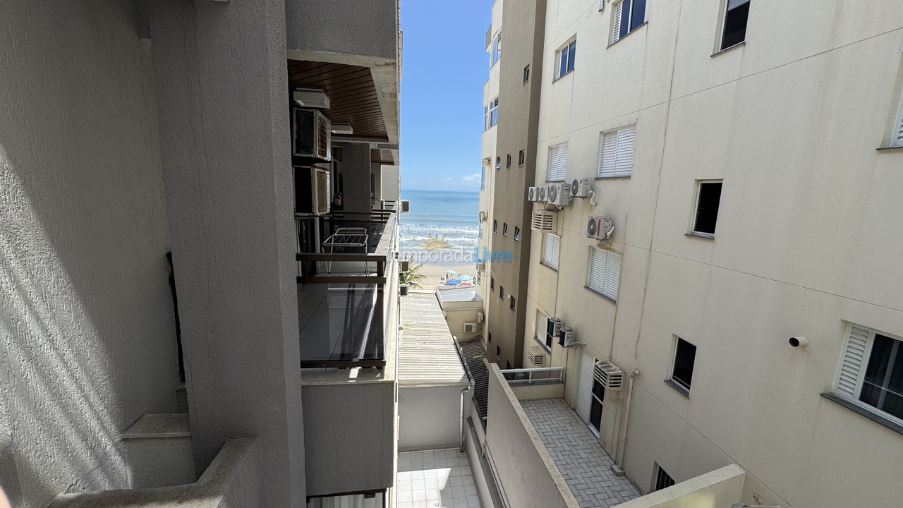Apartment for vacation rental in Itapema (Meia Praia)