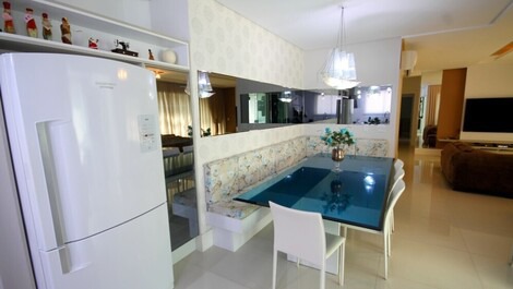 4 Suites, 3 Parking Spaces, Meia Praia, Itapema