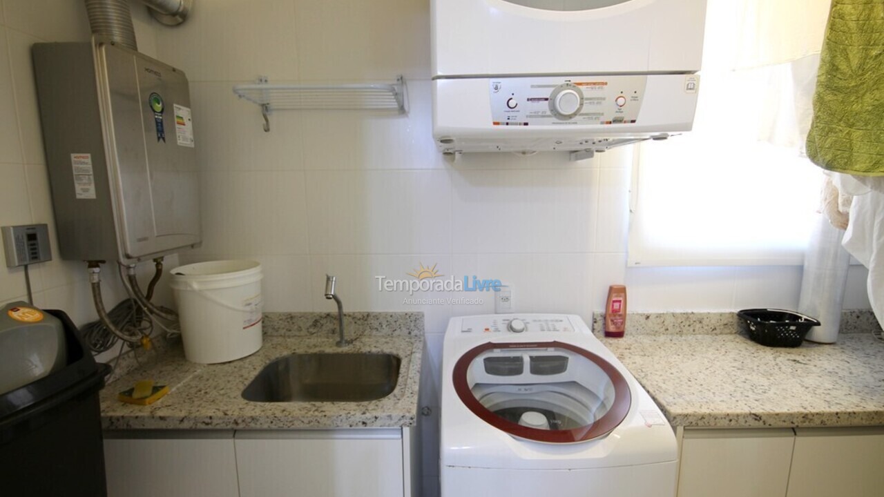 Apartment for vacation rental in Itapema (Meia Praia)