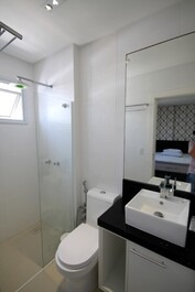 4 Suites, 3 Parking Spaces, Meia Praia, Itapema