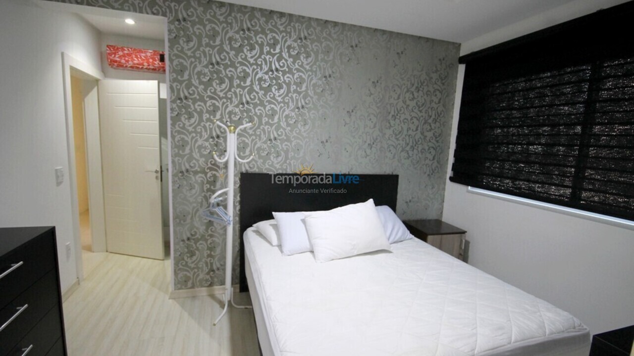 Apartment for vacation rental in Itapema (Meia Praia)