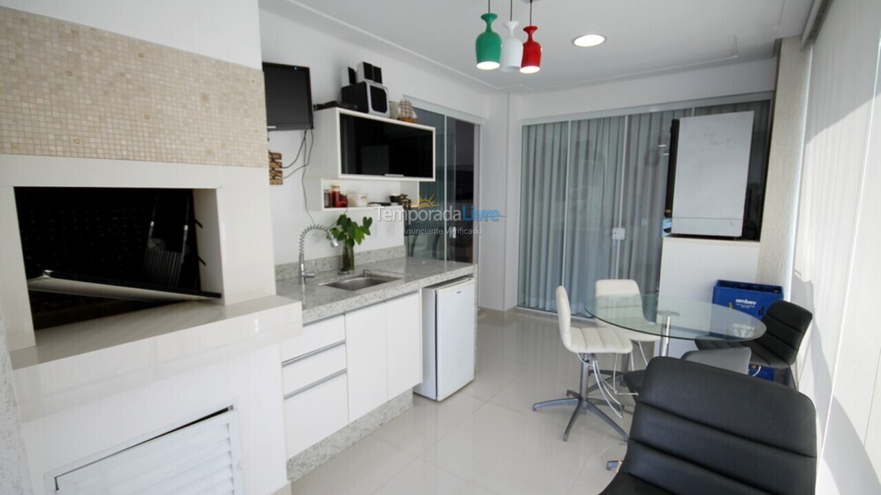 Apartment for vacation rental in Itapema (Meia Praia)