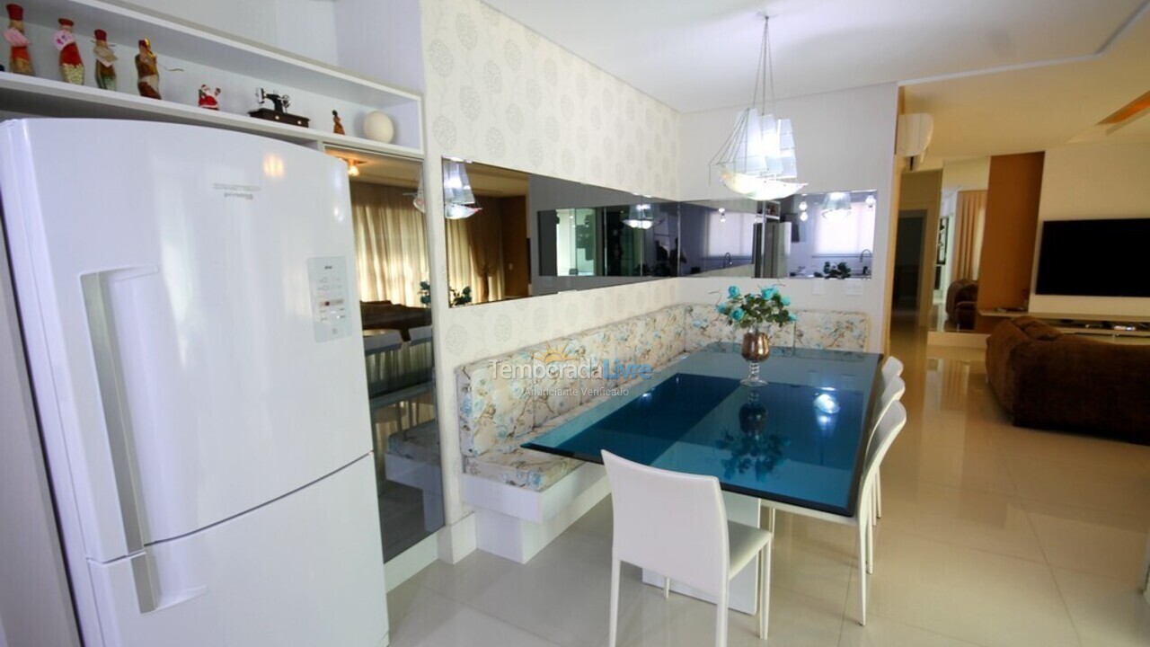 Apartment for vacation rental in Itapema (Meia Praia)