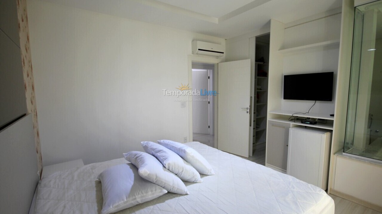 Apartment for vacation rental in Itapema (Meia Praia)