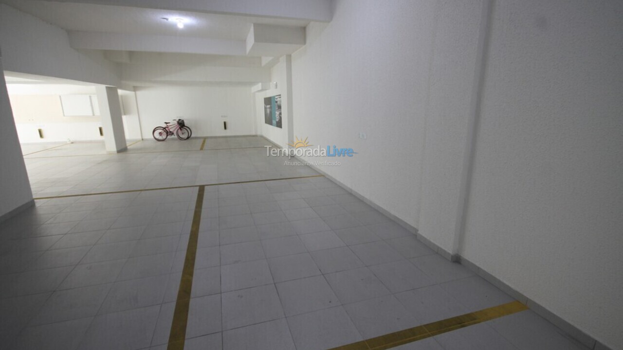 Apartment for vacation rental in Itapema (Meia Praia)
