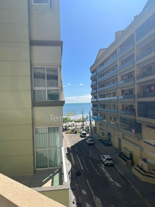 Apartamento para aluguel de temporada em Itapema (Meia Praia)