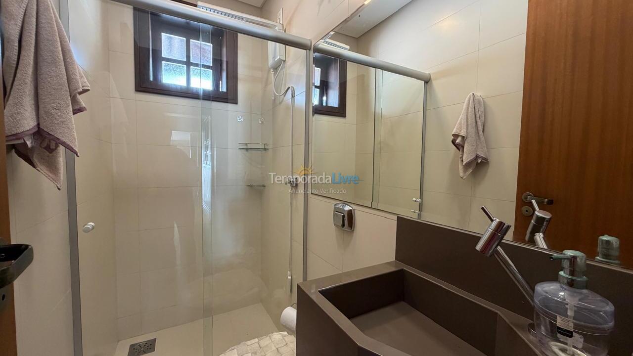 House for vacation rental in Bombinhas (Praia de Bombas)