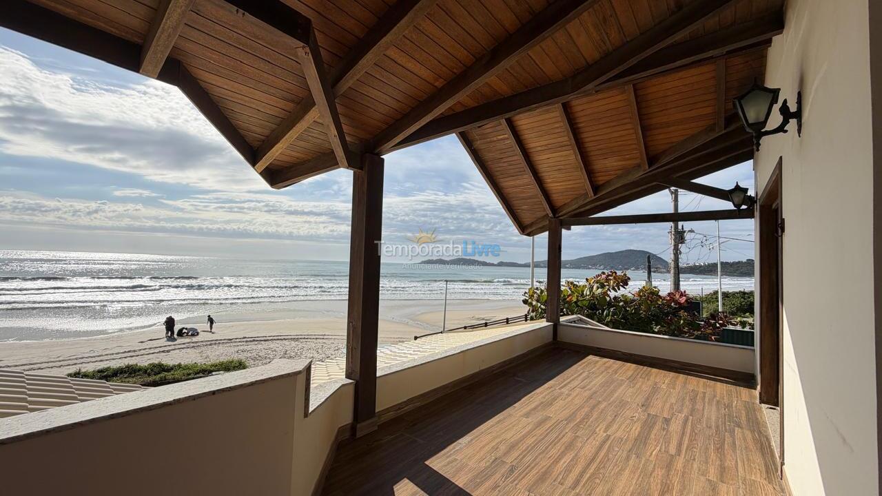 House for vacation rental in Bombinhas (Praia de Bombas)