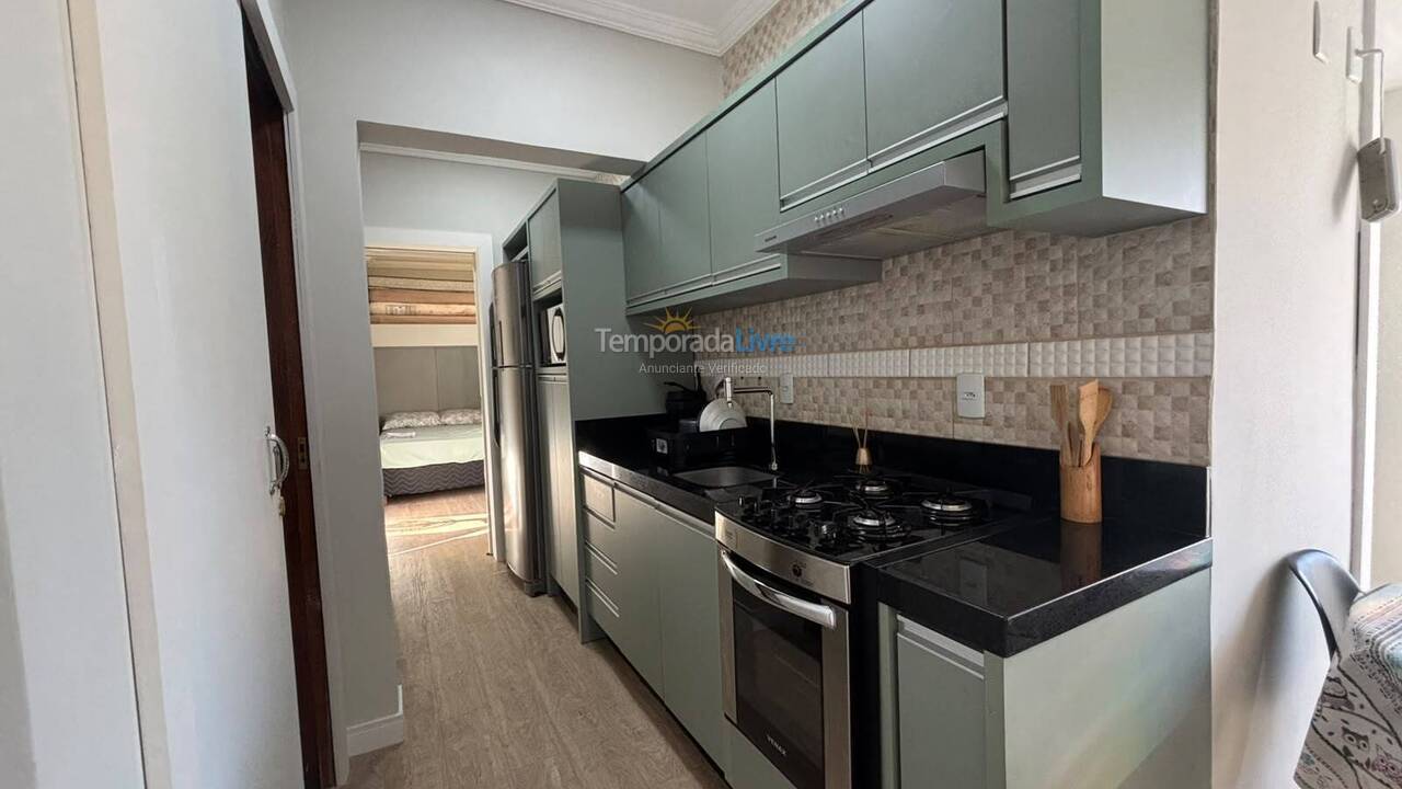Apartamento para alquiler de vacaciones em Governador Celso Ramos (Praia de Palmas)