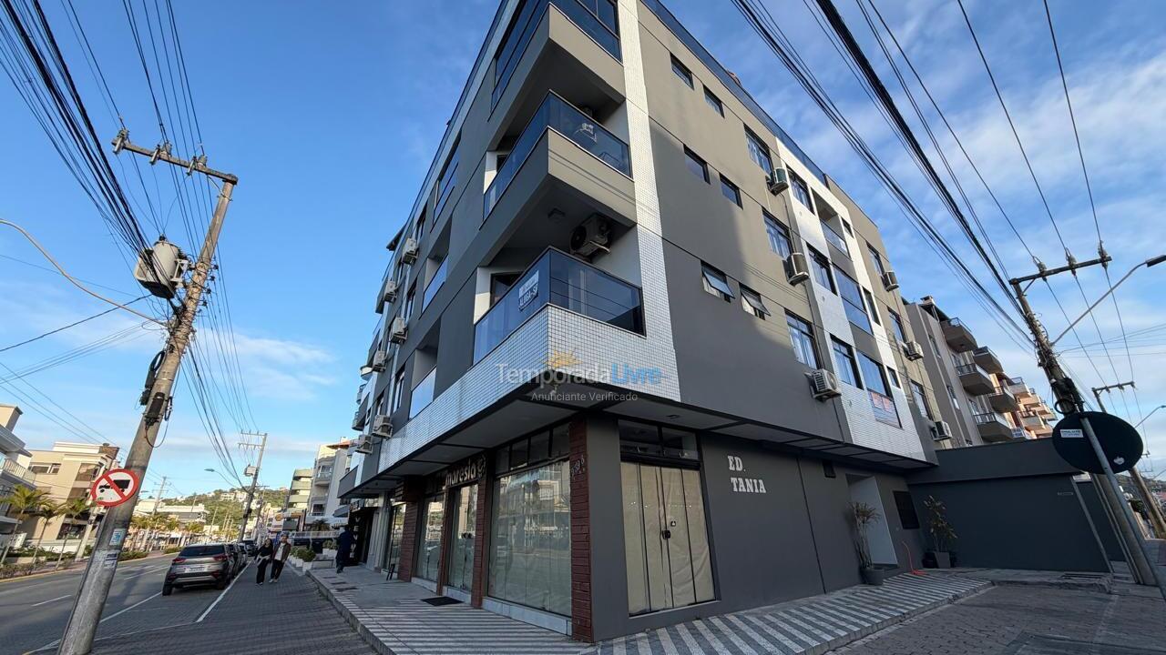 Apartamento para aluguel de temporada em Bombinhas (Praia de Bombas)
