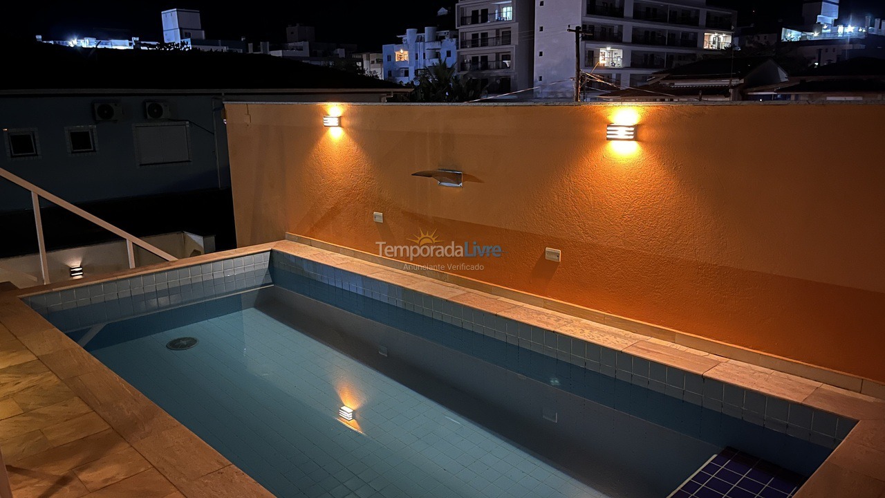 Casa para aluguel de temporada em Ubatuba (Praia das Toninhas)