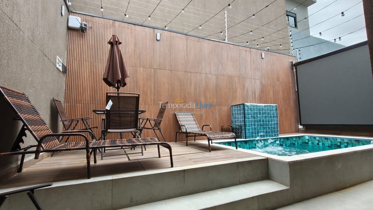Casa para alquiler de vacaciones em Atibaia (Jardim Estãncia Brasil)