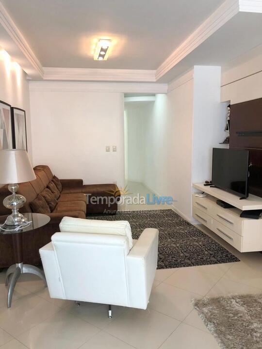 Apartamento para aluguel de temporada em Itapema (Meia Praia)