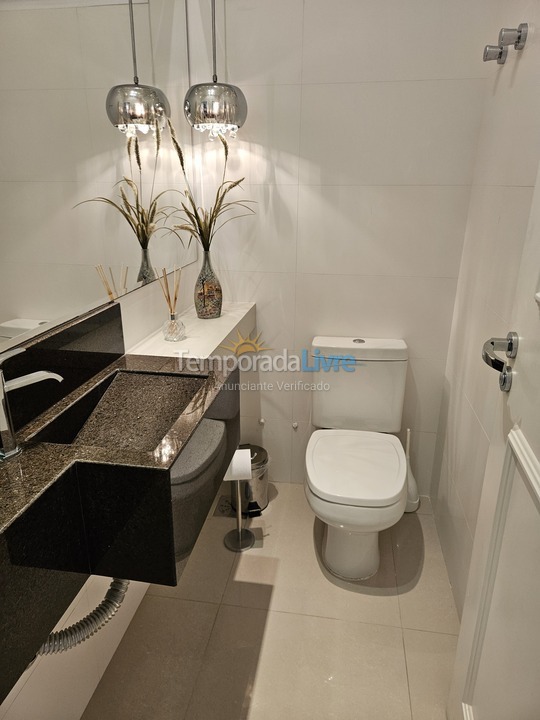 Apartment for vacation rental in Itapema (Meia Praia)
