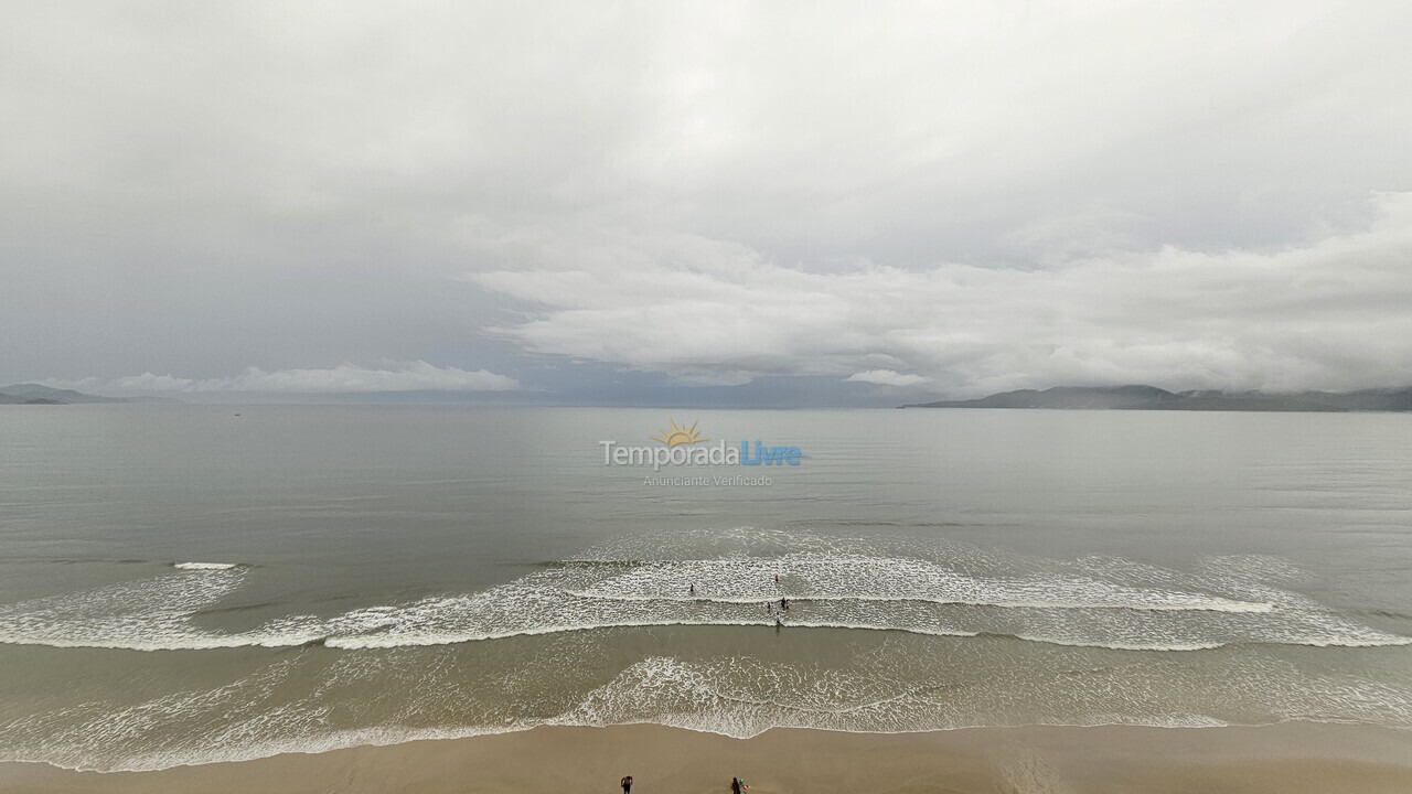 Apartment for vacation rental in Itapema (Meia Praia)
