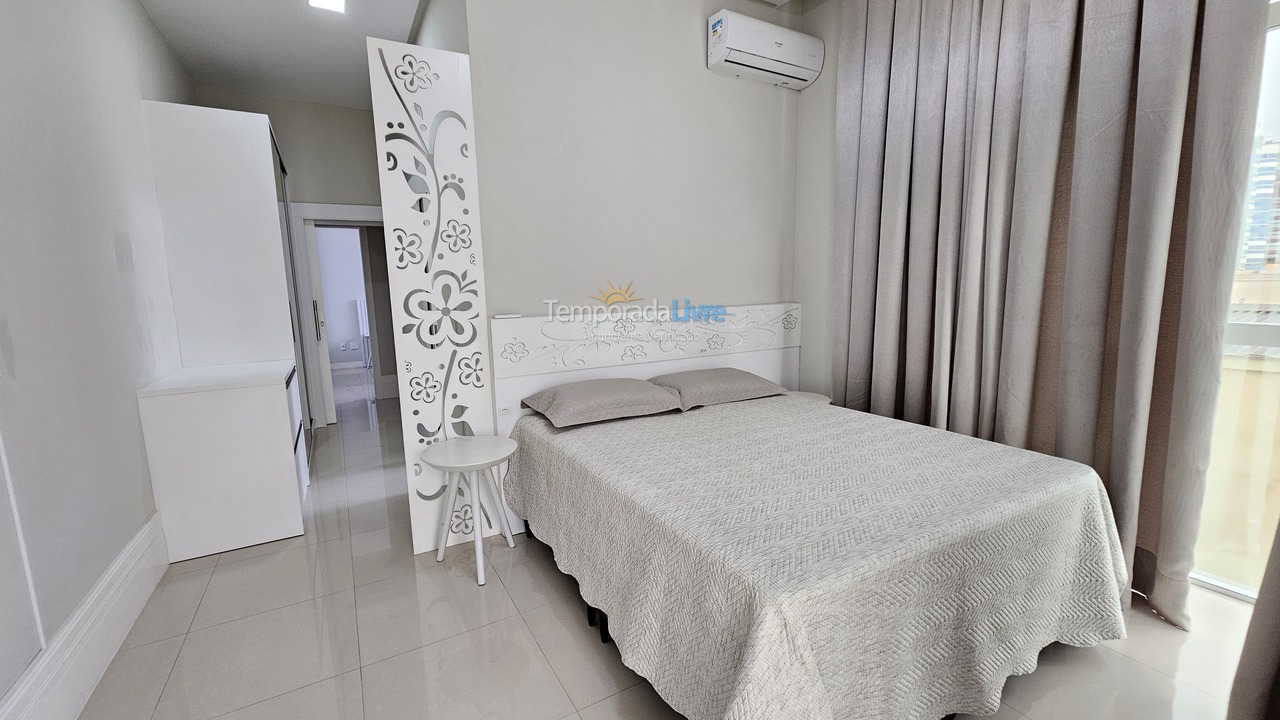 Apartment for vacation rental in Itapema (Meia Praia)