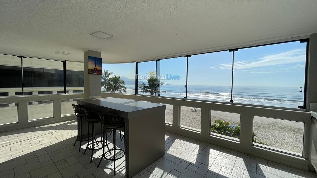 Apartment for vacation rental in Itapema (Meia Praia)