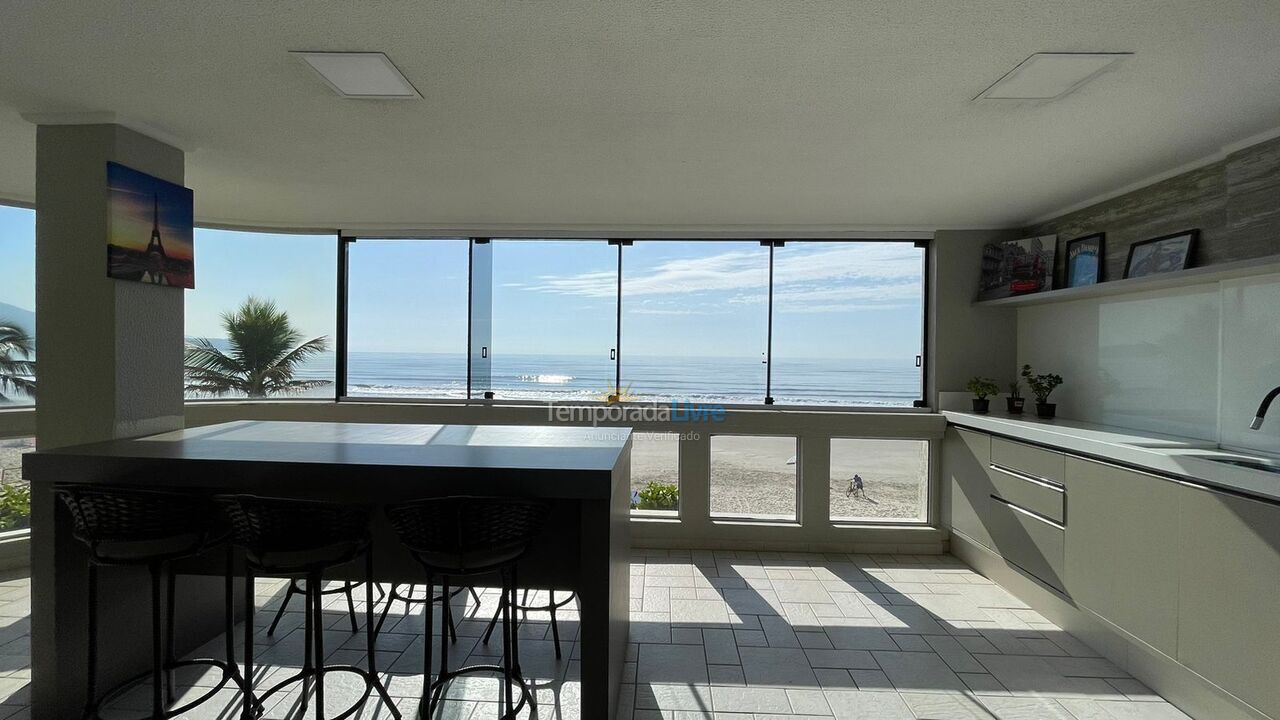 Apartment for vacation rental in Itapema (Meia Praia)