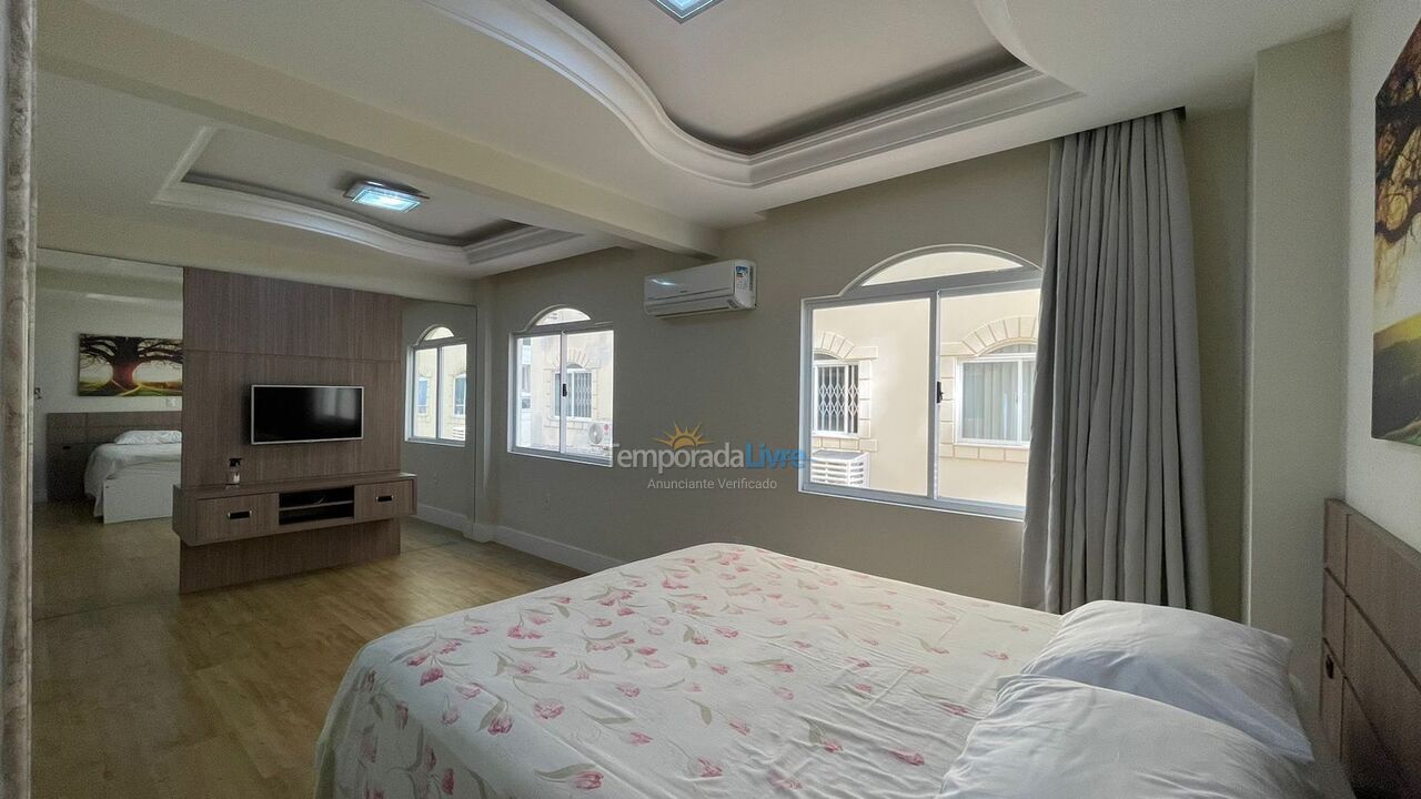 Apartment for vacation rental in Itapema (Meia Praia)