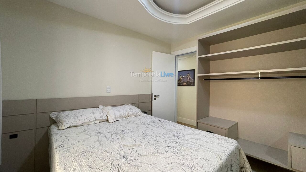 Apartment for vacation rental in Itapema (Meia Praia)
