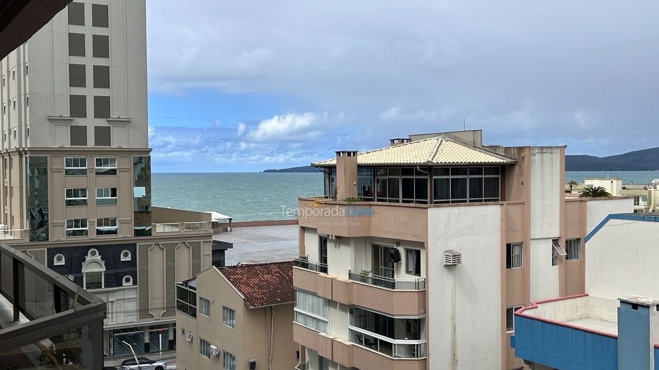 Apartment for vacation rental in Itapema (Meia Praia)