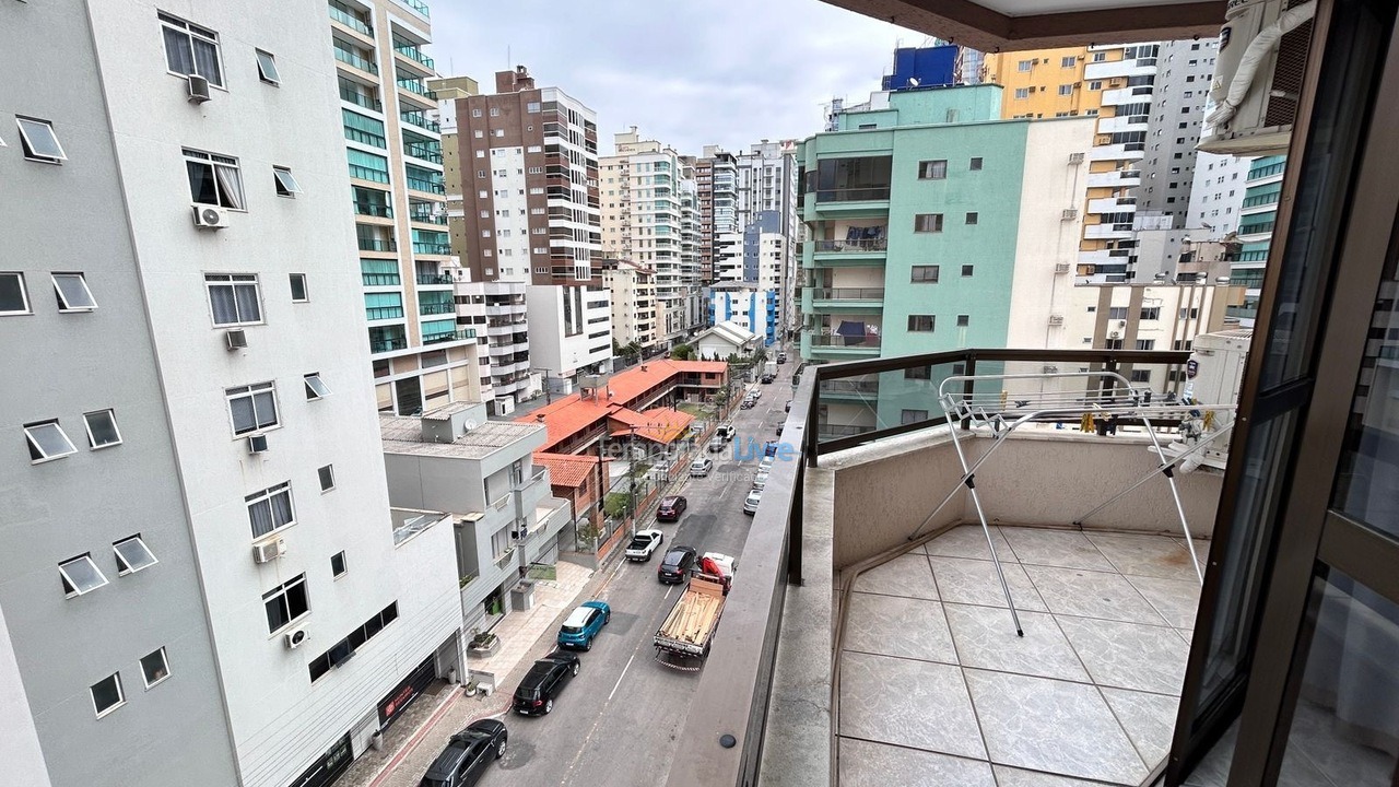 Apartment for vacation rental in Itapema (Meia Praia)