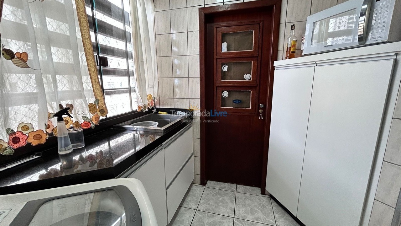 Apartment for vacation rental in Itapema (Meia Praia)
