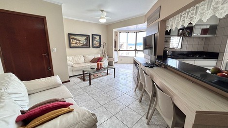 2 Bedrooms Meia Praia Itapema Vacation Rental