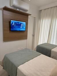 Wonderful beachfront property - 4 suites - complete leisure facilities