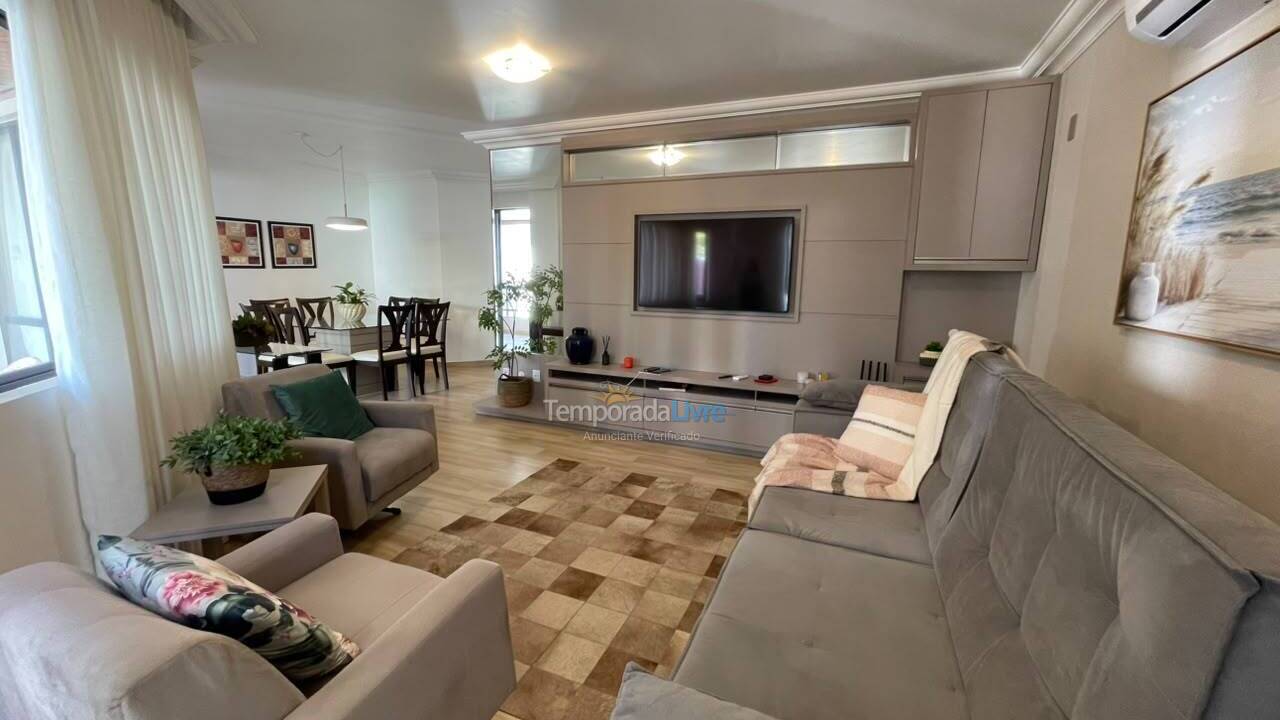 Apartment for vacation rental in Balneário Camboriú (Praia Central)