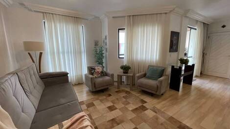 Seasonal rental in Ed. Firenze: 3 bedrooms // air conditioning // barbecue