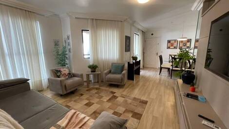 Seasonal rental in Ed. Firenze: 3 bedrooms // air conditioning // barbecue