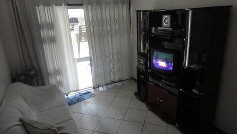 Apartment on the second block, 2 bedrooms, one of which is a suite.