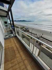 Apartamento de un dormitorio con vistas al mar.