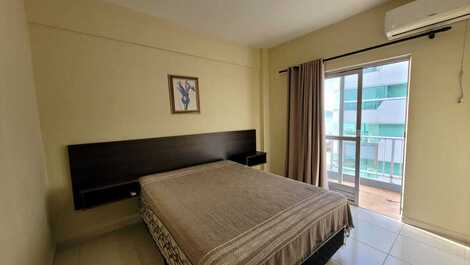 Apartamento de un dormitorio con vistas al mar.