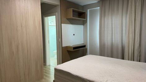 Beachfront Apartment with 3 Suites + 2 Parking Spaces