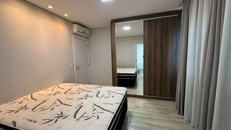 Beachfront Apartment with 3 Suites + 2 Parking Spaces