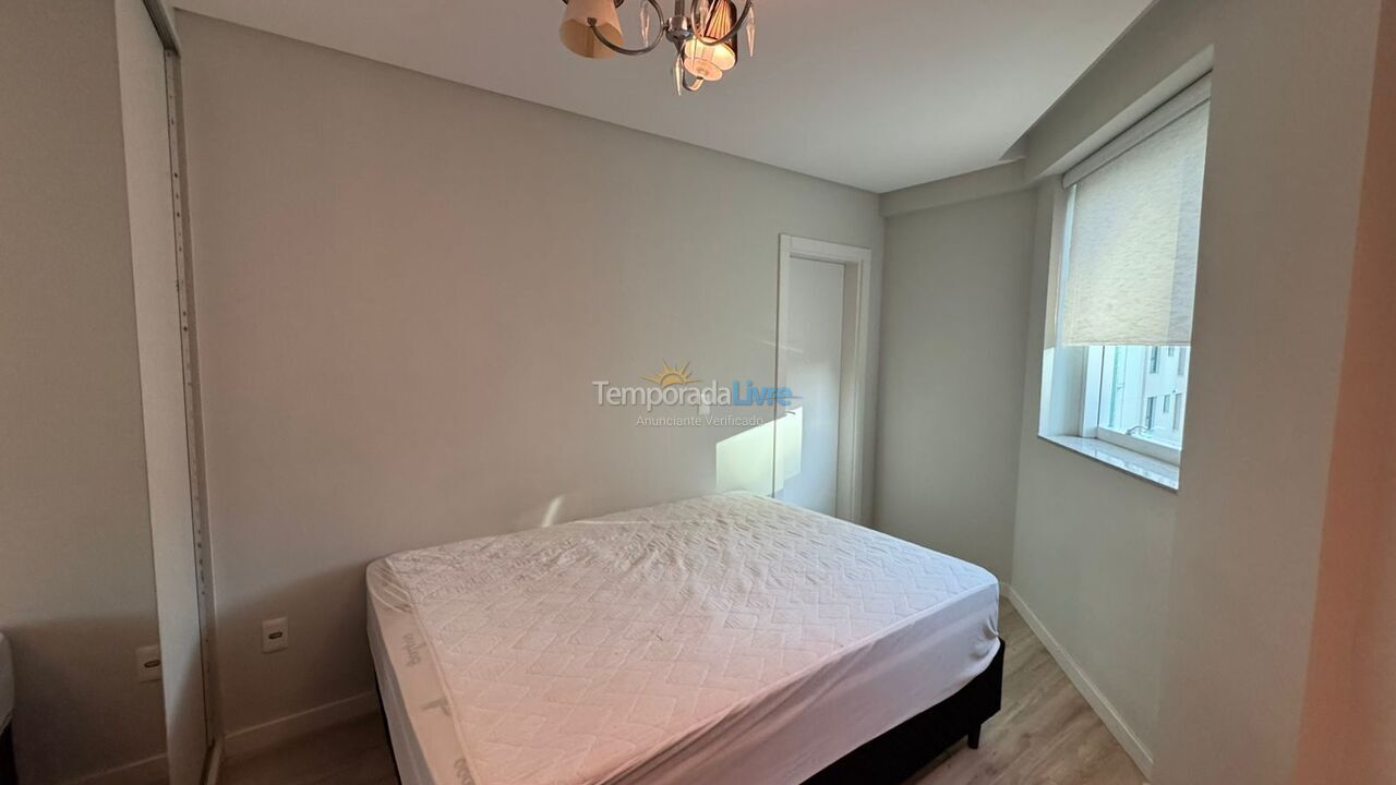 Apartment for vacation rental in Itapema (Meia Praia)